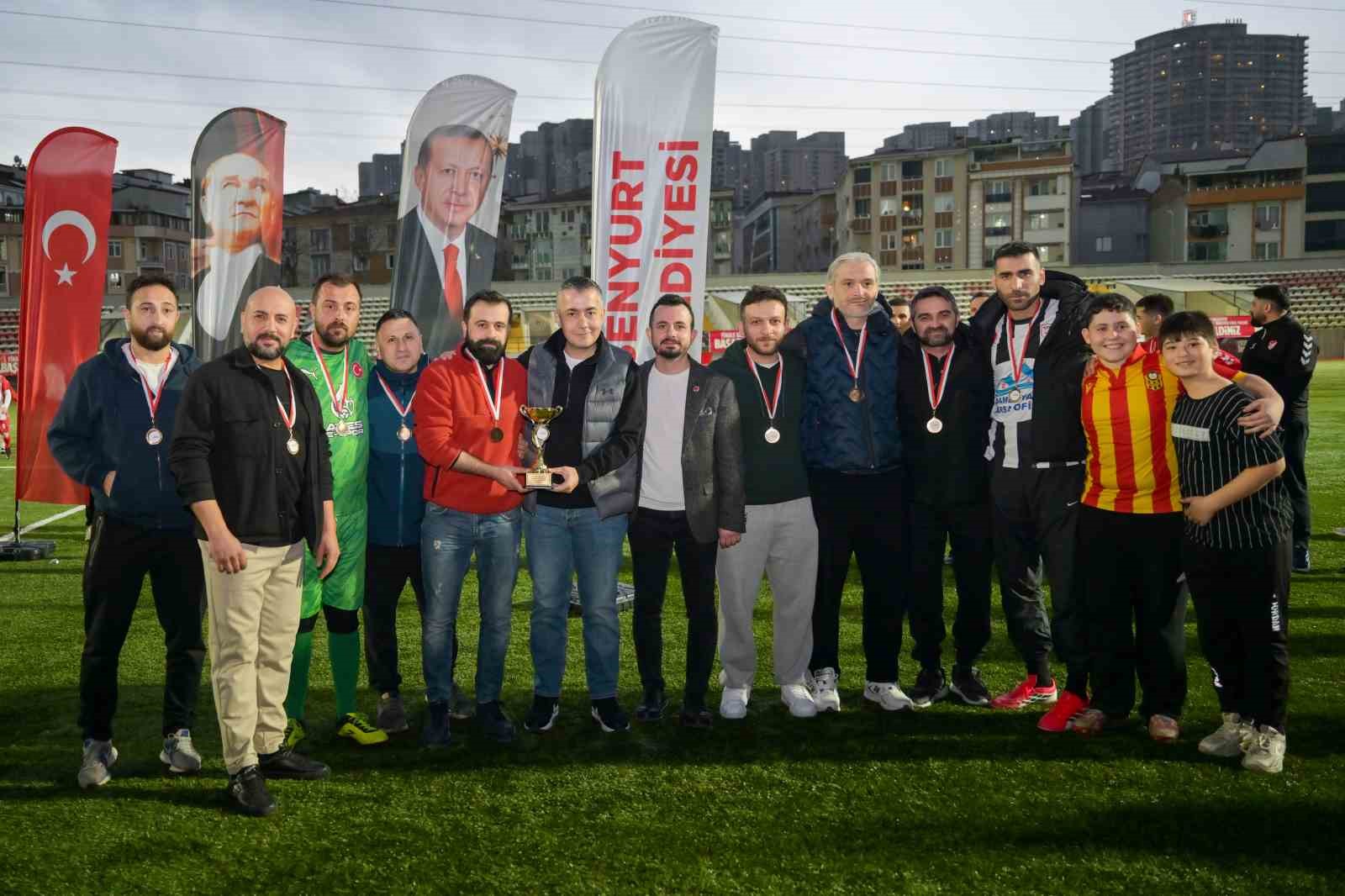 Esenyurt Belediyesi Mahalleler Arası Futbol Turnuvası’nın kazananı dostluk oldu
