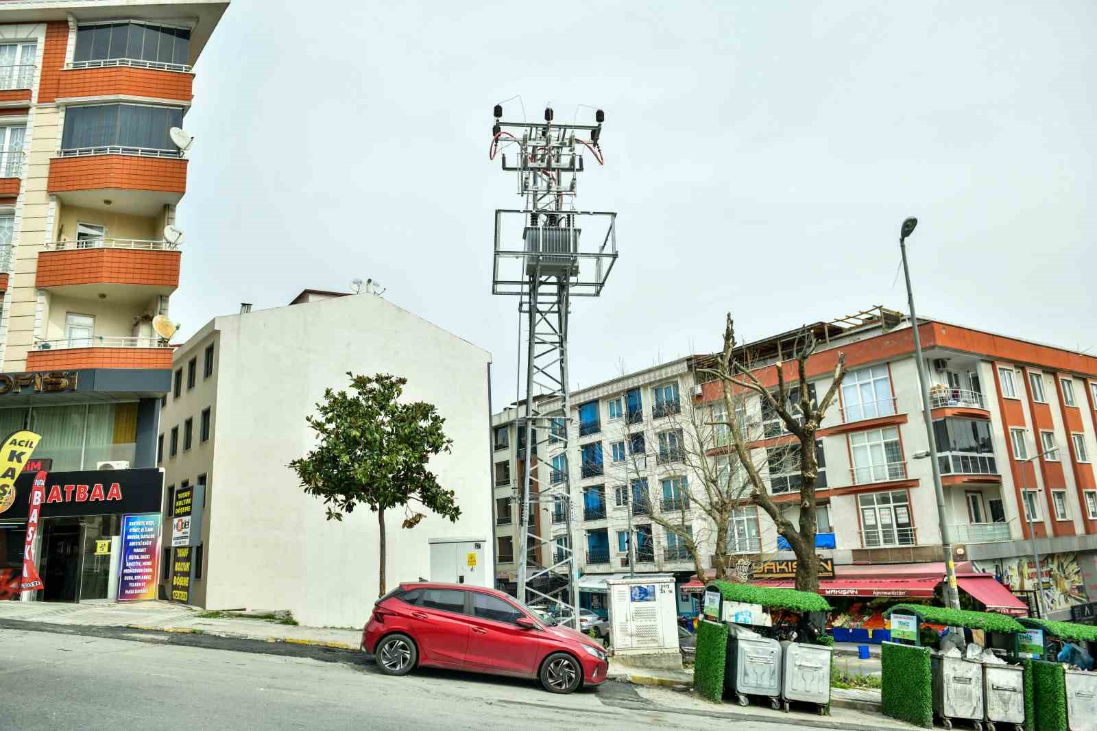 Esenyurt Mehmet Akif Ersoy Mahallesi’nin 7 yıllık elektrik sorunu çözüldü
