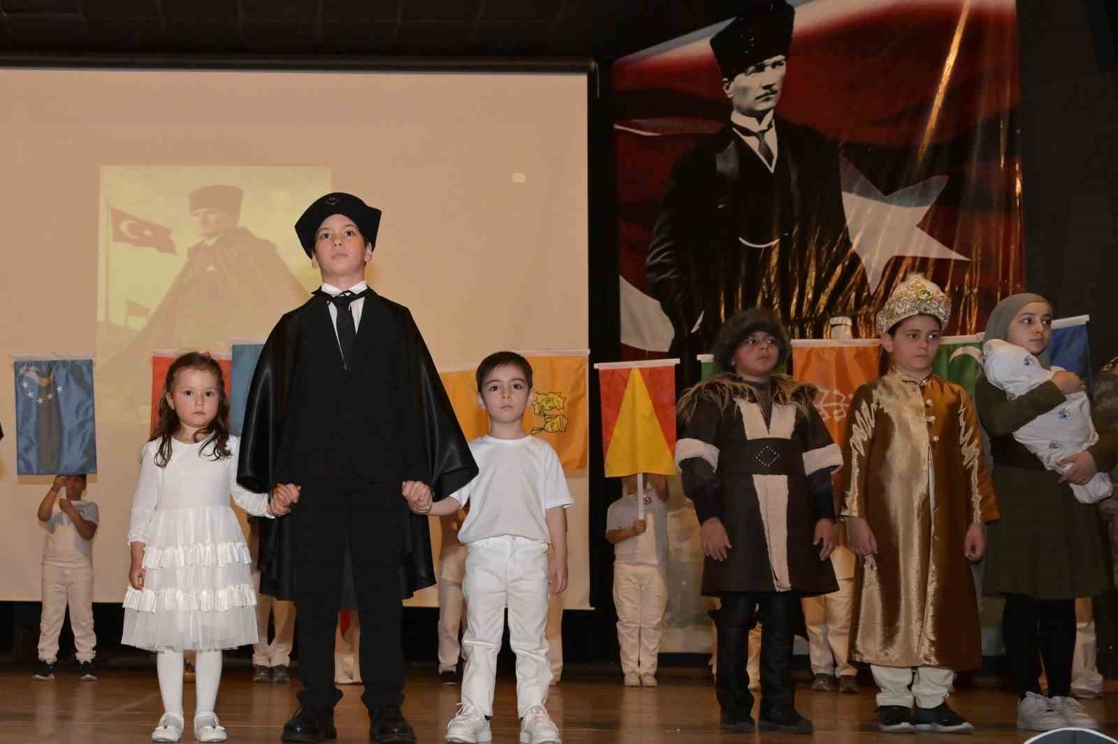 Esenyurt’ta 23 Nisan kutlamaları çocukların gösterileriyle taçlandı
