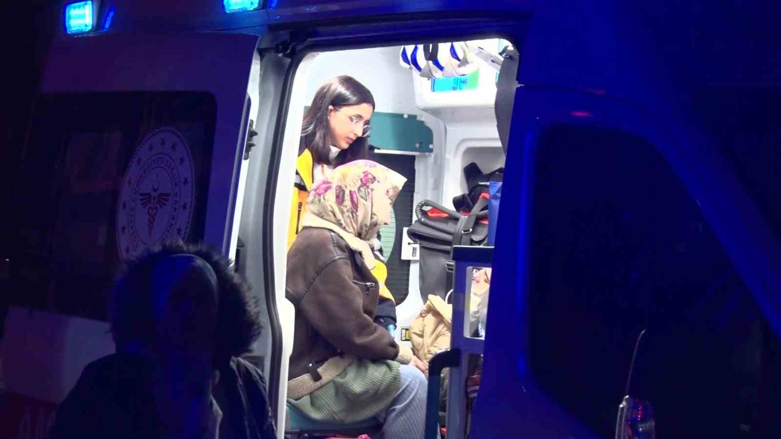 Esenyurt’ta apartmanda çıkan yangında 4 kişi dumandan etkilendi
