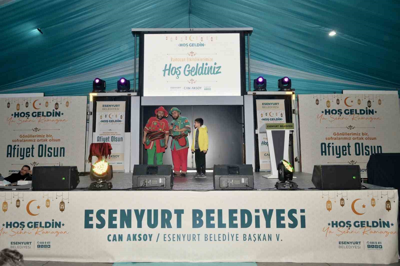 Esenyurt’ta Başkan Vekili Can Aksoy, ilk iftarını şehit ailesiyle açtı
Esenyurt’ta Başkan Vekili Can Aksoy, ilk iftarını şehit ailesiyle açtı