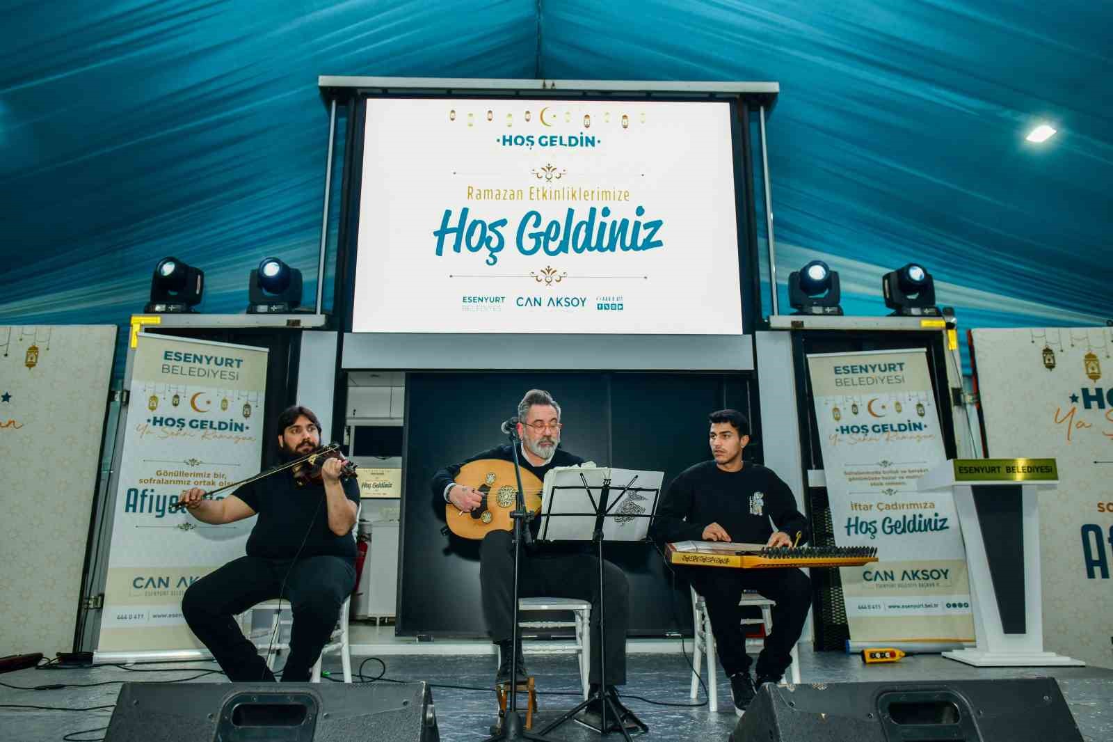 Esenyurt’ta Başkan Vekili Can Aksoy, ilk iftarını şehit ailesiyle açtı
Esenyurt’ta Başkan Vekili Can Aksoy, ilk iftarını şehit ailesiyle açtı