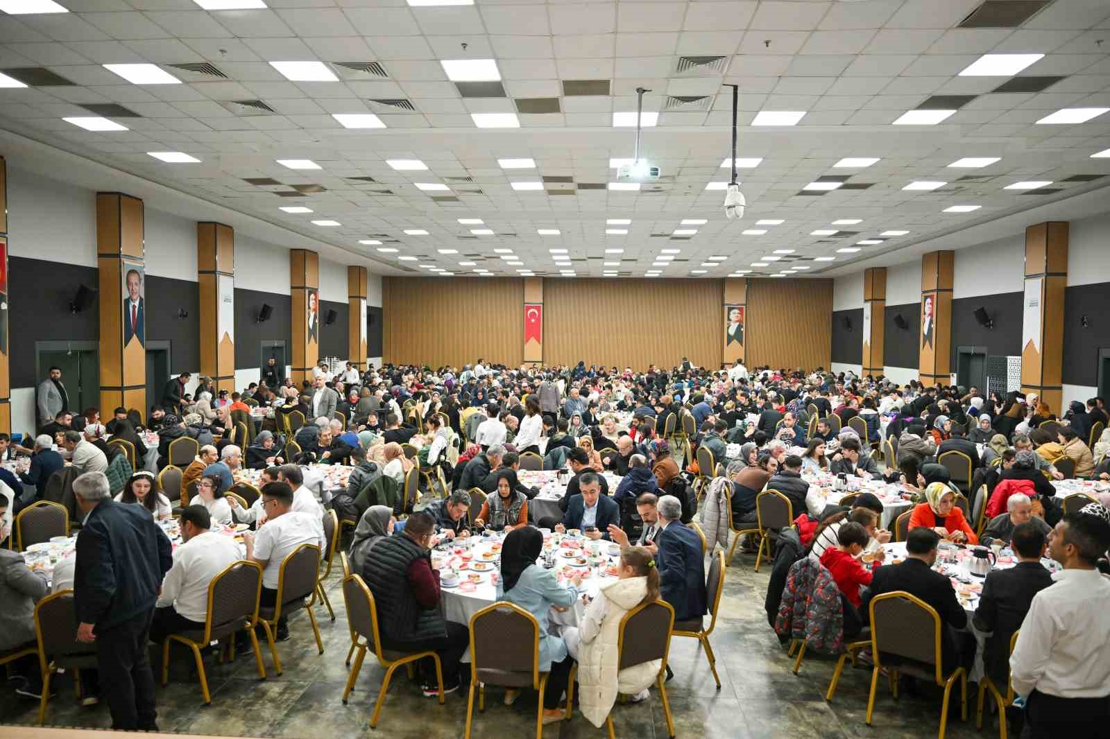 Esenyurt’ta dolu dolu Ramazan ayı
