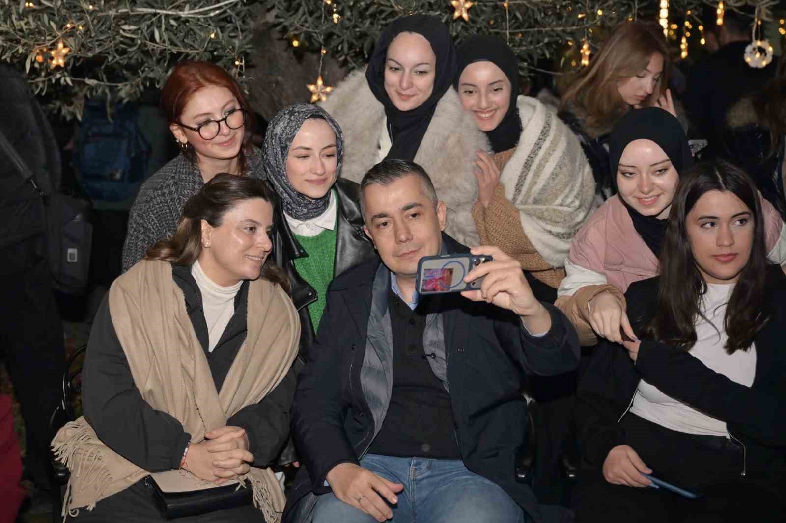 Esenyurt’ta gençlerle iftar buluşması
