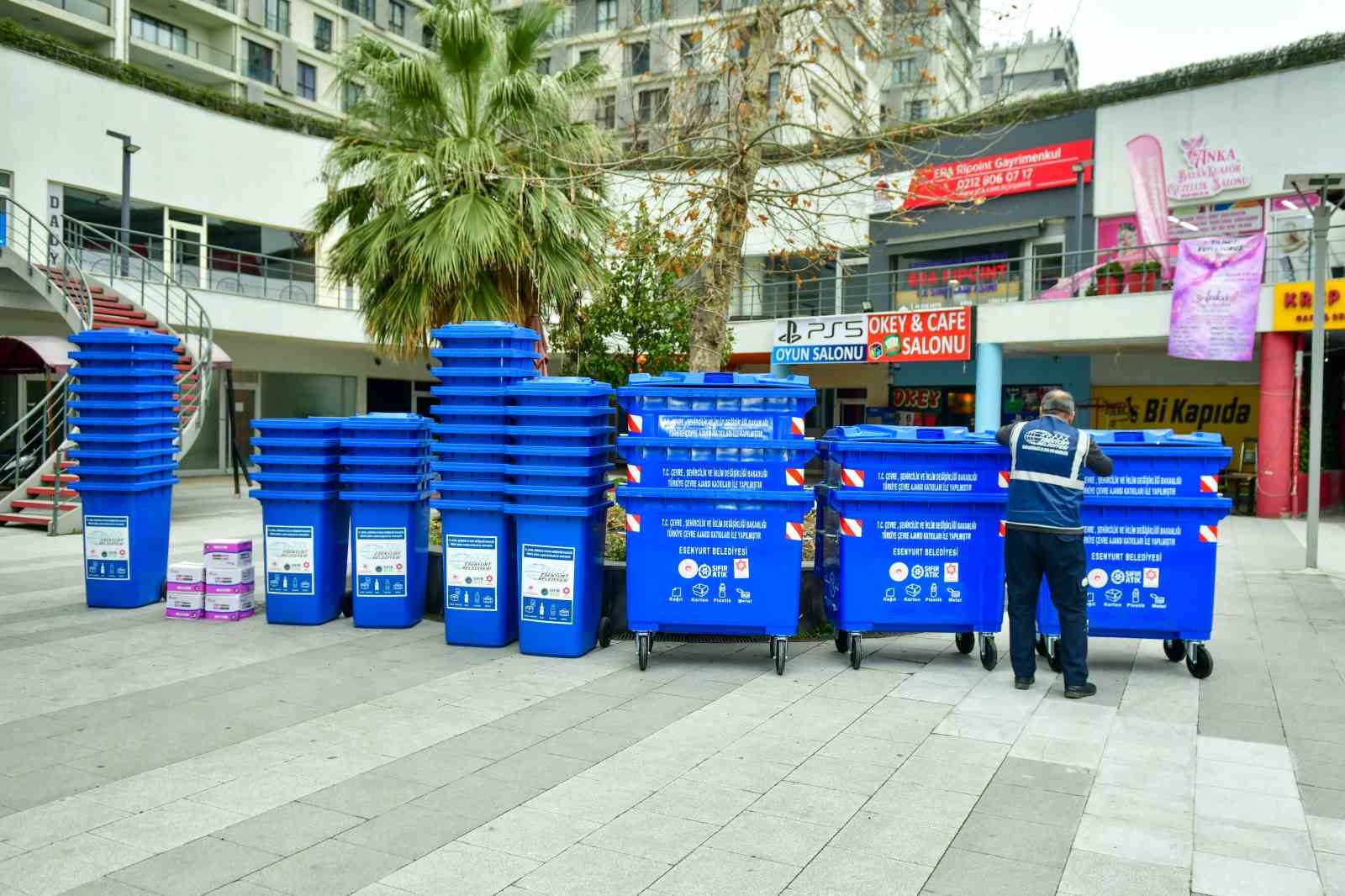 Esenyurt’ta geri dönüşüm çalışmaları yaygınlaşarak sürüyor
