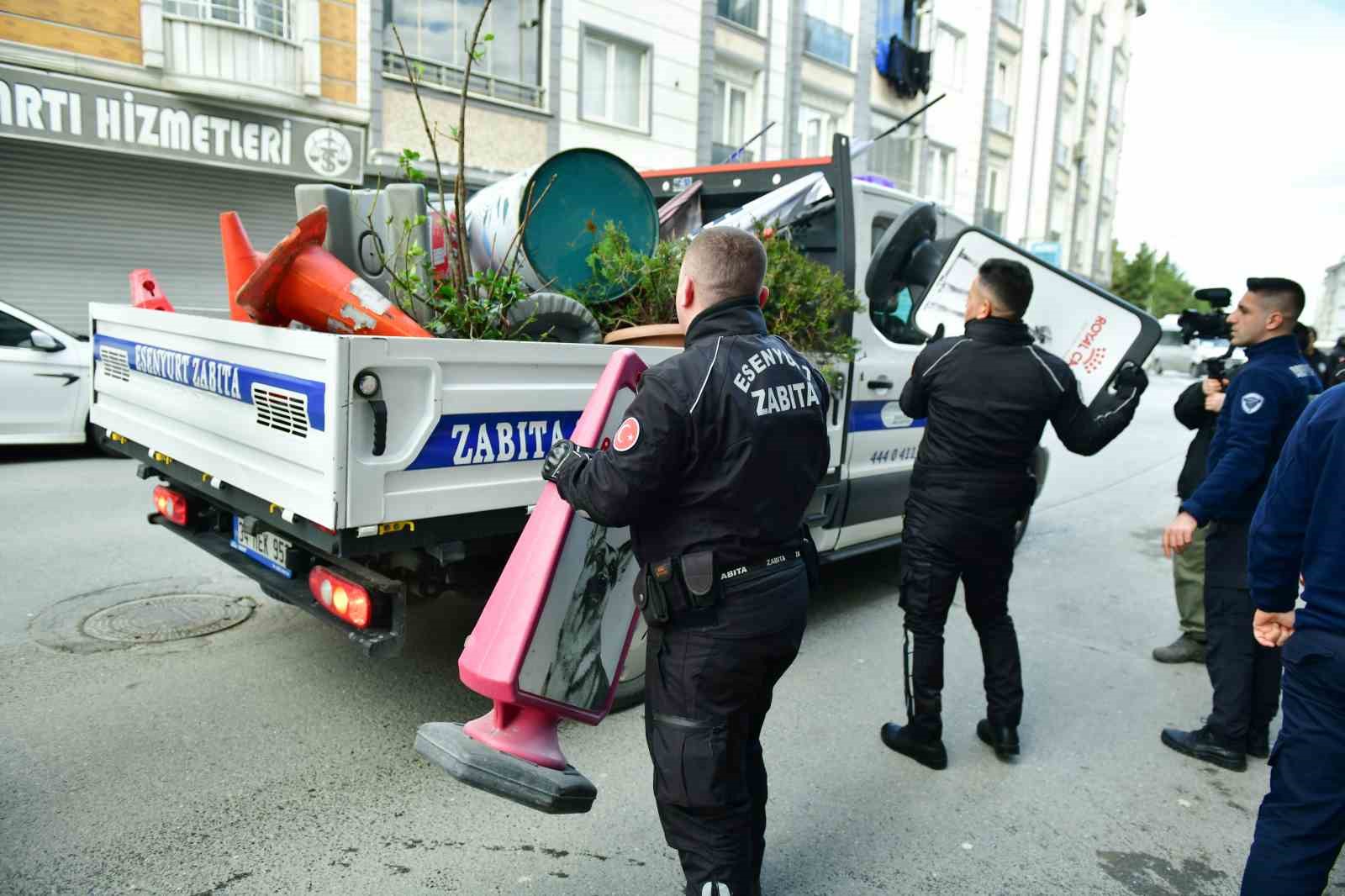 Esenyurt’ta kaldırım işgaline geçit yok
