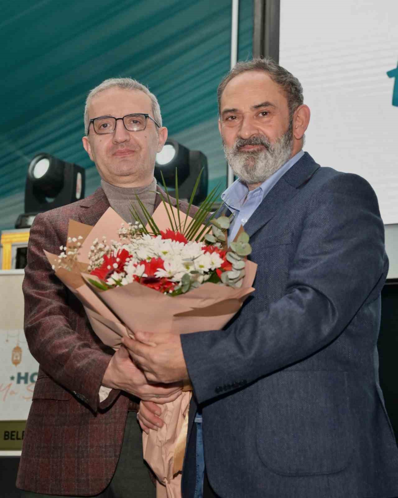 Esenyurt’ta şiir ve muhabbet dolu Ramazan akşamı
