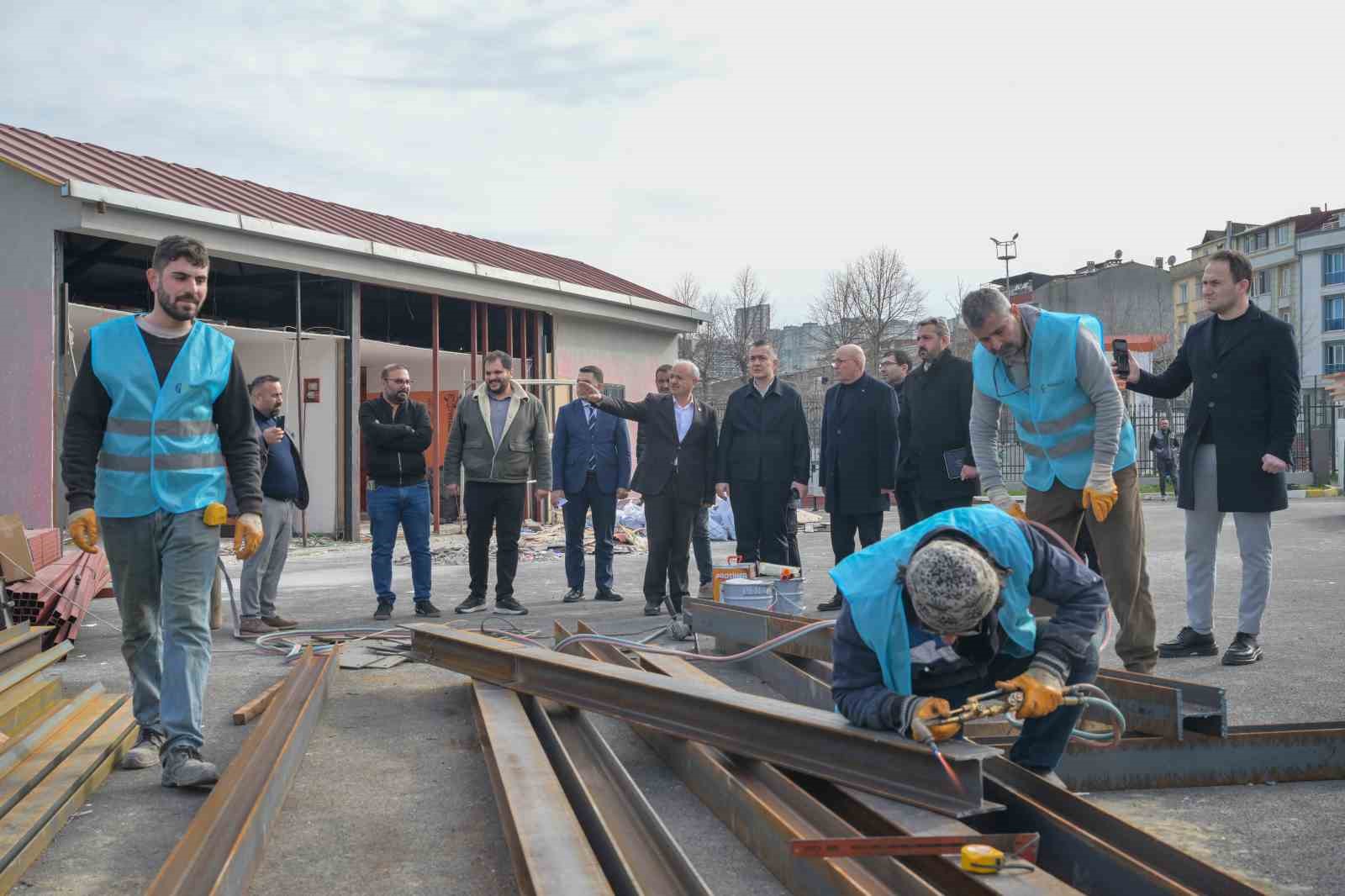 Esenyurt’ta yatırımlar hız kesmeden sürüyor
