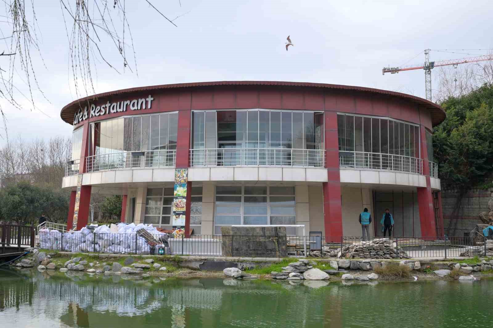 Esenyurt’ta yatırımlar hız kesmeden sürüyor
