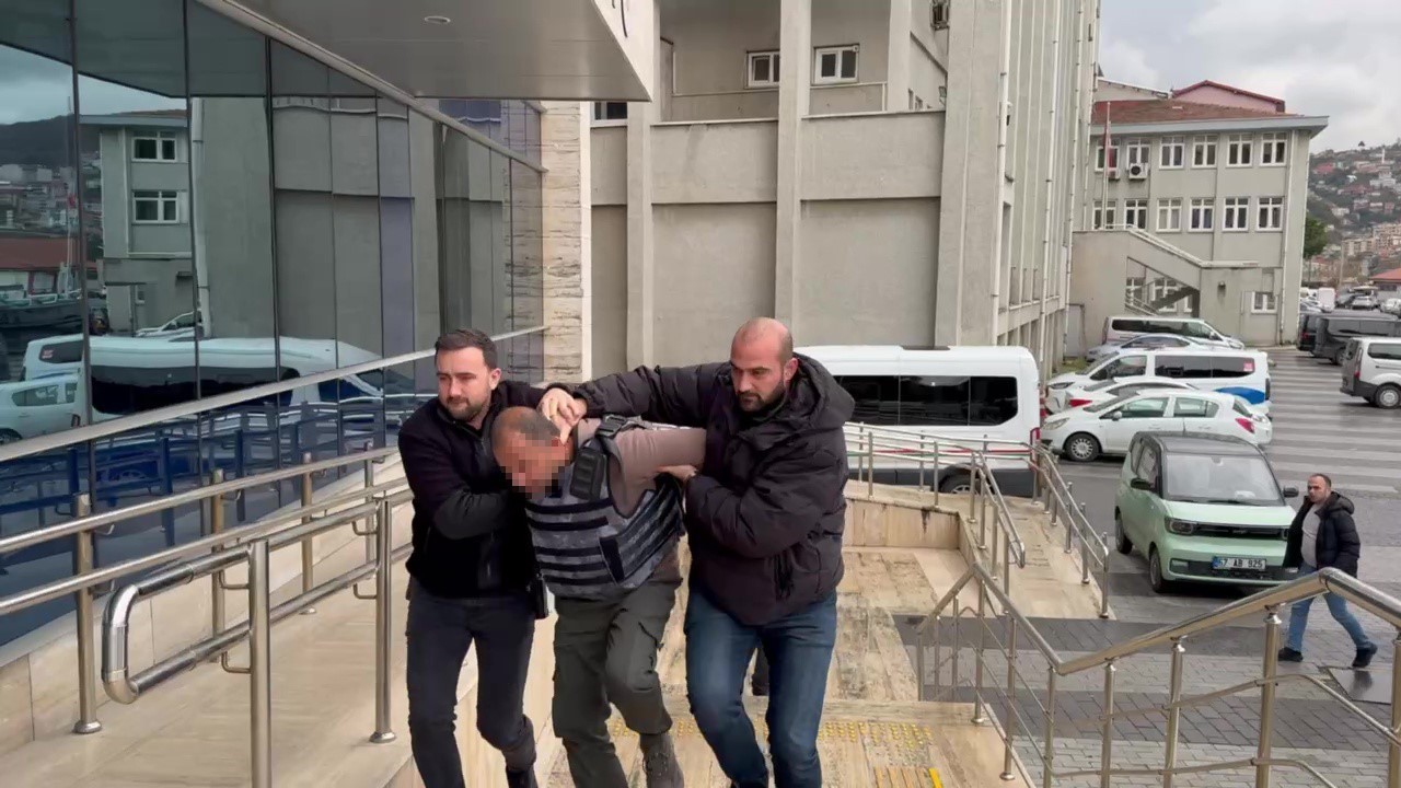 "Eşime neden baktın" cinayetinin sanığına müebbet hapis
