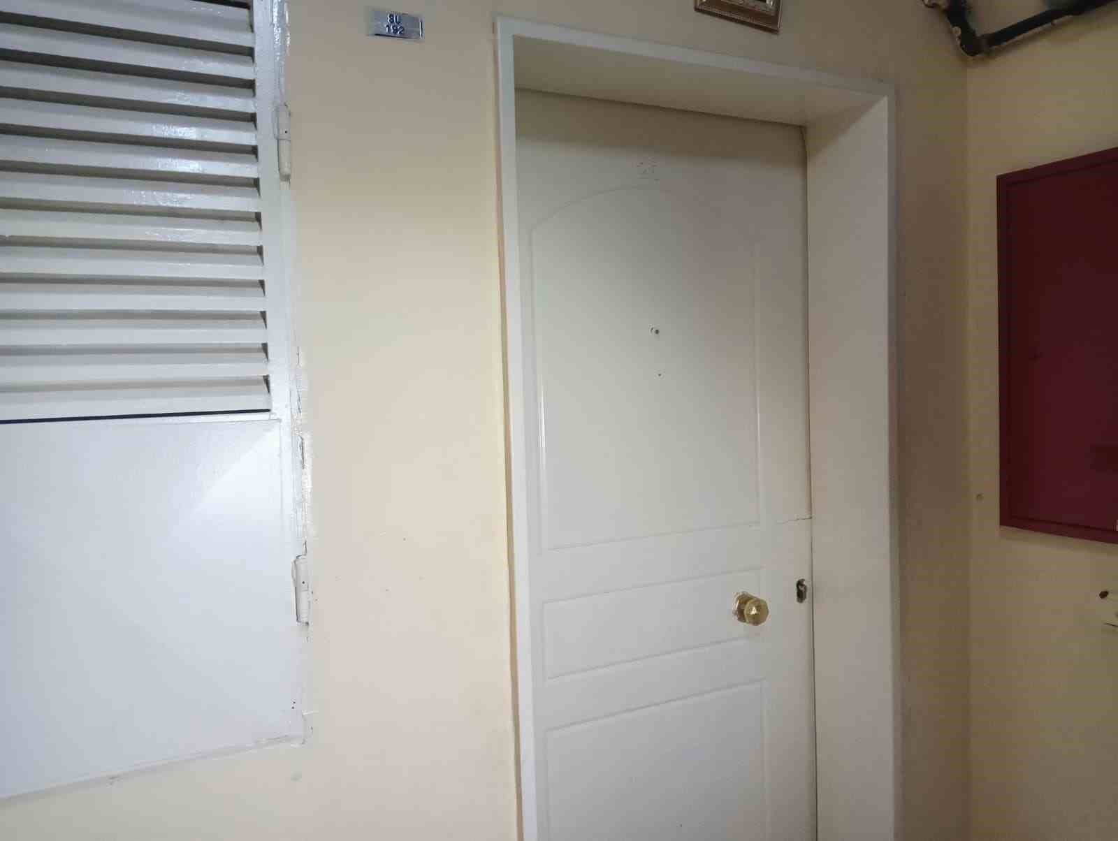 Eşini ve kızını öldürüp, diğer kızını yaraladıktan sonra intihar eden emekli uzman çavuşun psikolojisinin bozuk olduğu iddiası
Eşini ve kızını öldürüp, diğer kızını yaraladıktan sonra intihar eden emekli uzman çavuşun psikolojisinin bozuk olduğu iddiası