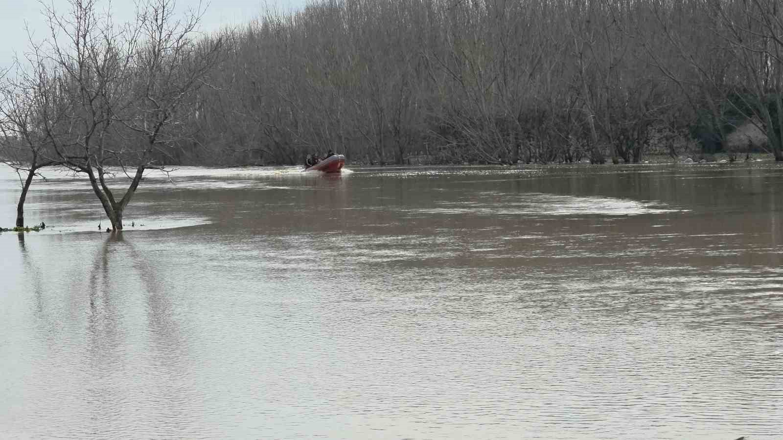 Eski Edirne Belediye Başkanı Hamit Sedefçi botla bahçesinden tahliye edildi
