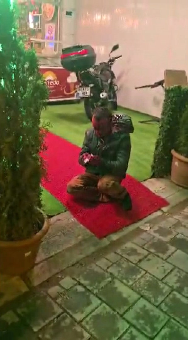 Eski eş dehşet saçtı: Taşla saldırdı, ağır yaraladı
