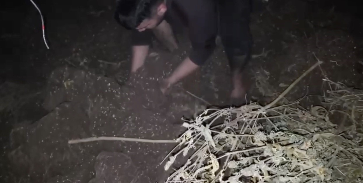 Eski fabrika binasını uyuşturucu imalathanesine çevirmiş: 130 kilo uyuşturucu ele geçirildi
