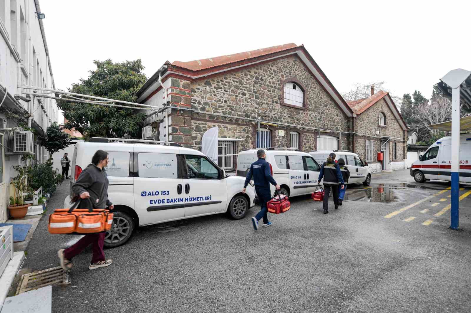 Eski gasilhane binaları, İzmir’in sağlık tarihine ışık tutuyor
Eski gasilhane binaları, İzmir’in sağlık tarihine ışık tutuyor