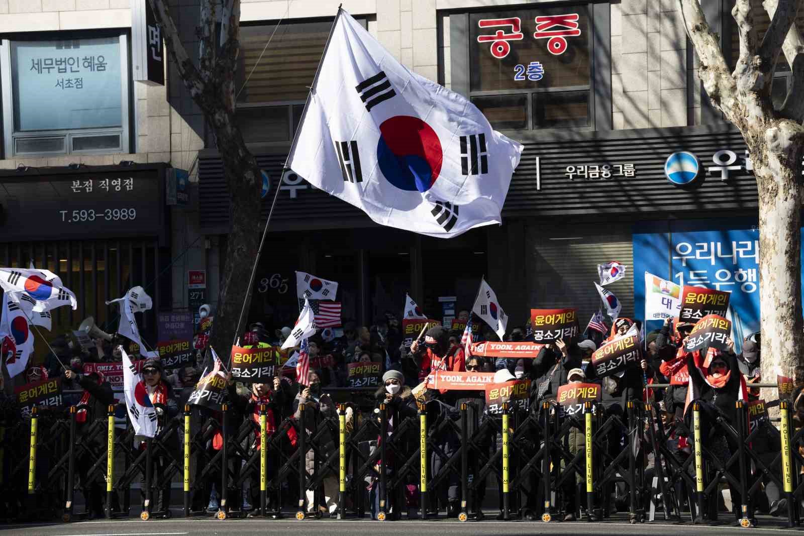 Eski Güney Kore Devlet Başkanı Yoon’a sıkıyönetim davasında ömür boyu hapis cezası
