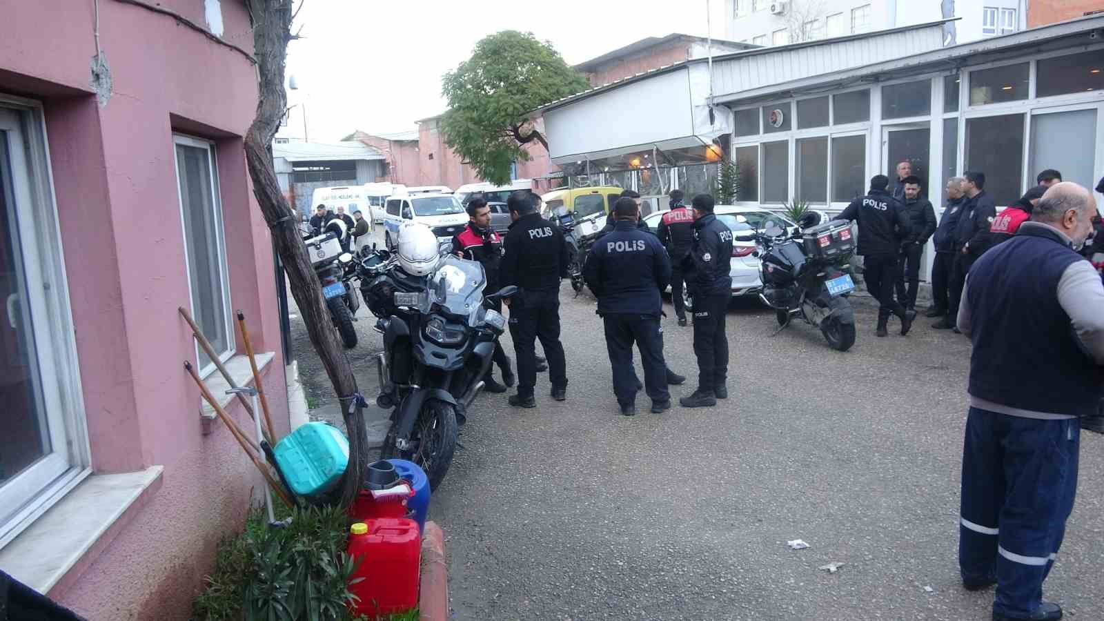 Eski mesai arkadaşlarını vuran şüpheli tutuklandı "Cinnet getirdim, hedef gözetmedim" dedi
