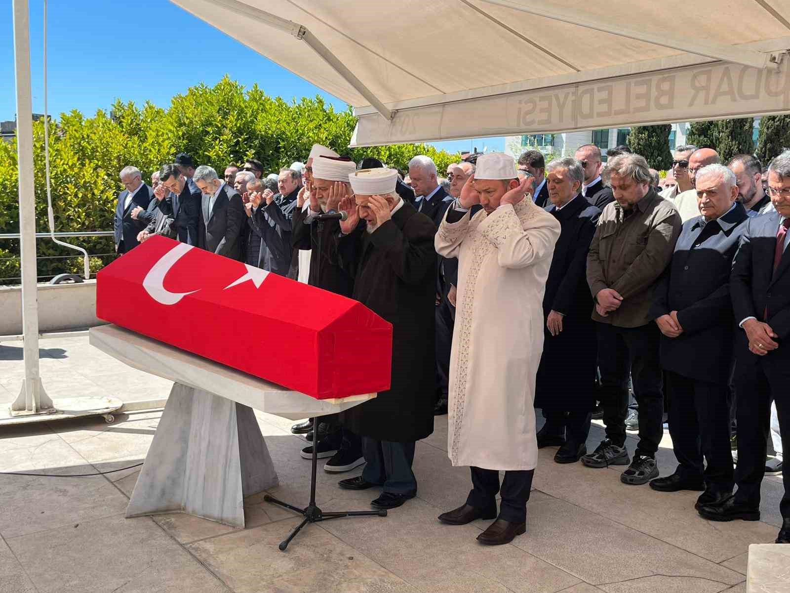 Eski Milletvekili Mehmet Mustafa Açıkalın son yolculuğuna uğurlandı
