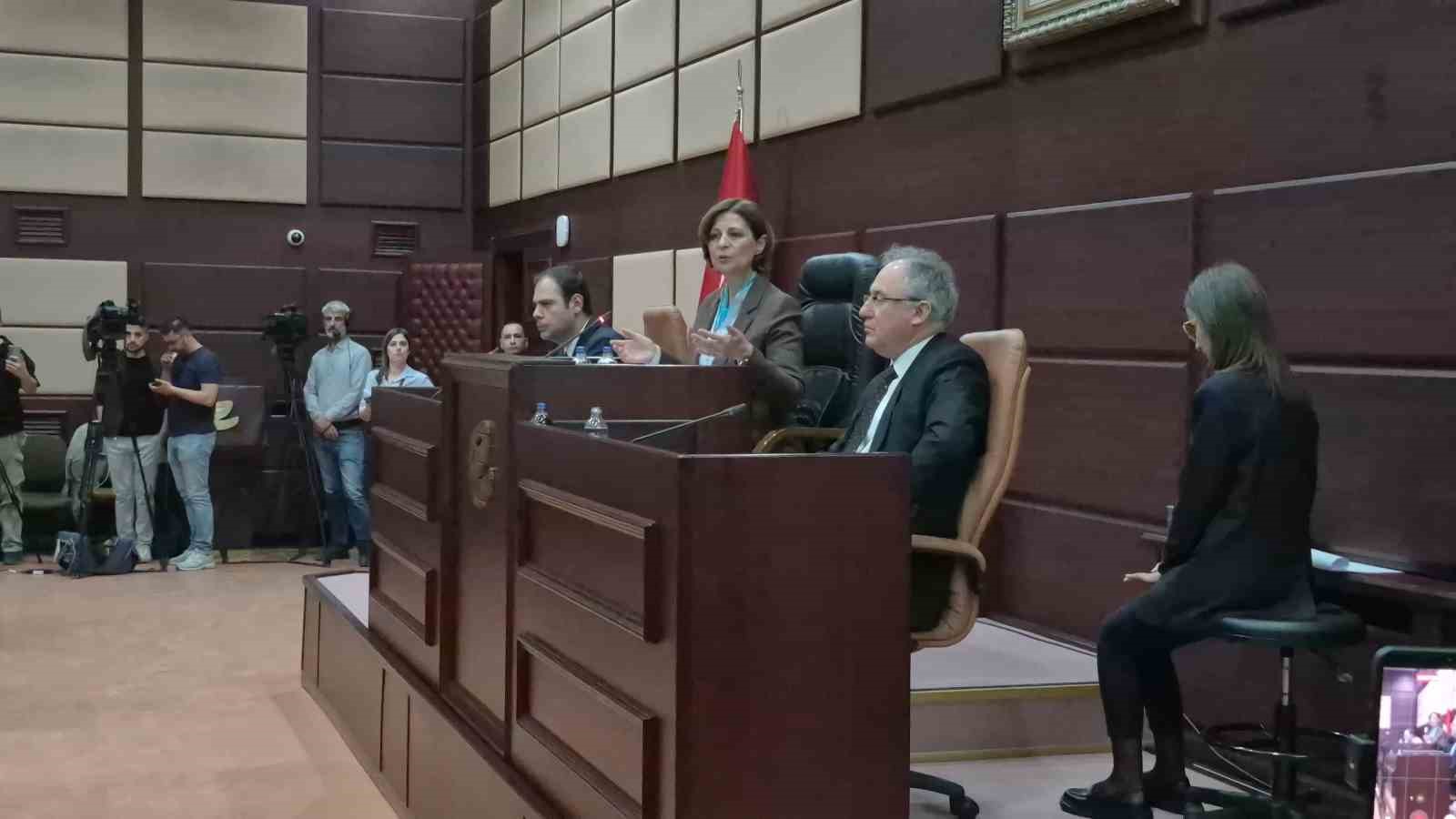 Eskişehir Büyükşehir Belediyesi Meclisi’nde ESKİ gerginliği
