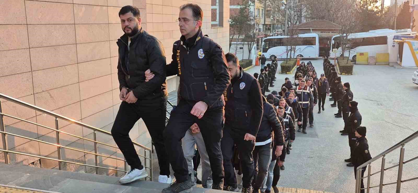 Eskişehir merkezli 18 ildeki dev dolandırıcılık operasyonunda
