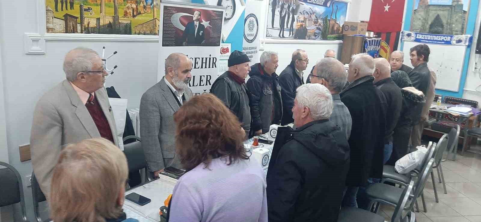 Eskişehir Şairler Derneği Başkanı Kenan Demirel güven tazeledi
