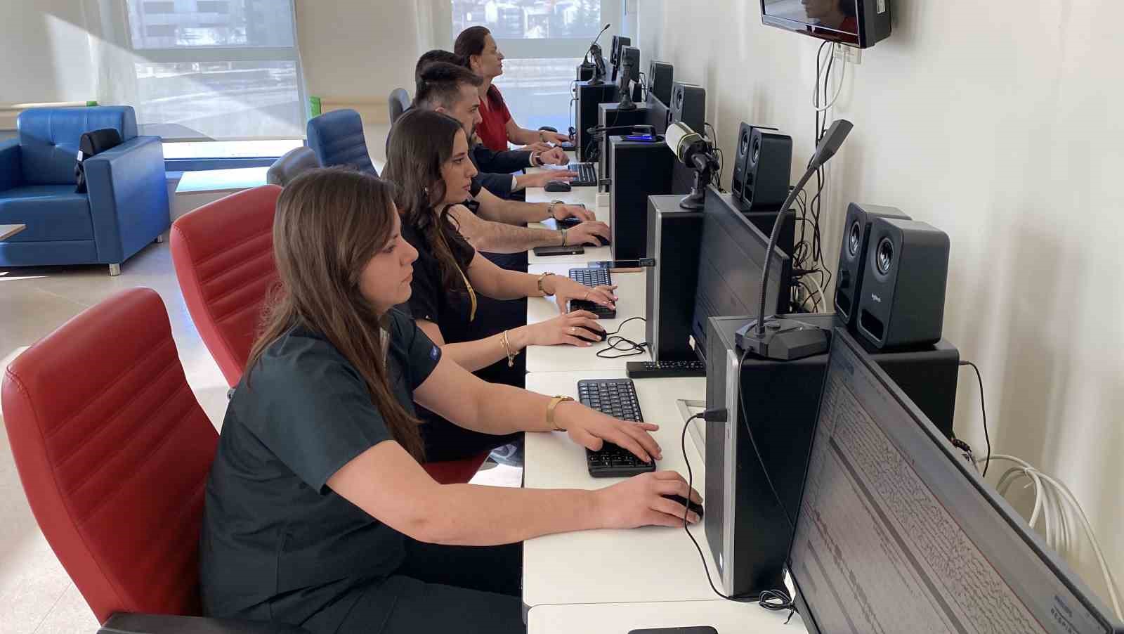 Eskişehir Şehir Hastanesi’nde nöroloji hastalarına ileri tedavi imkanları sunuluyor
Eskişehir Şehir Hastanesi’nde nöroloji hastalarına ileri tedavi imkanları sunuluyor