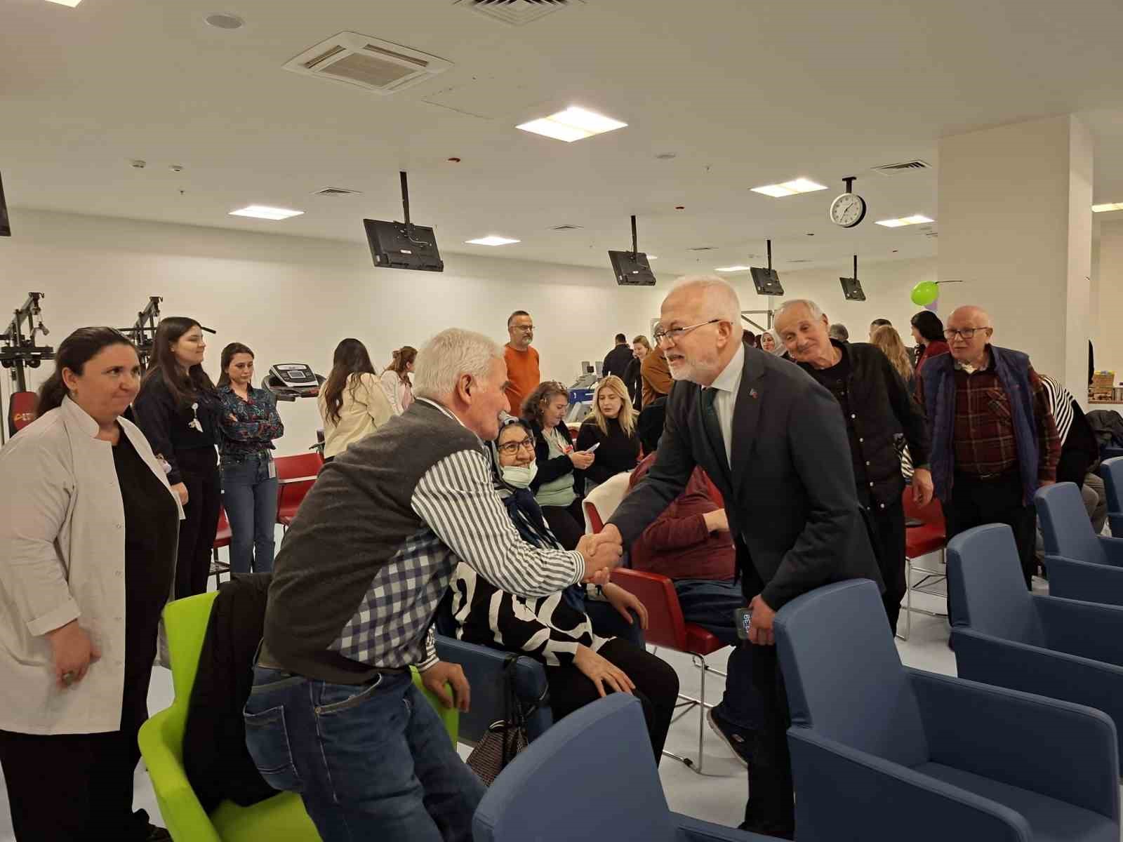 Eskişehir Şehir Hastanesi’nde yaşlılarla anlamlı buluşma
