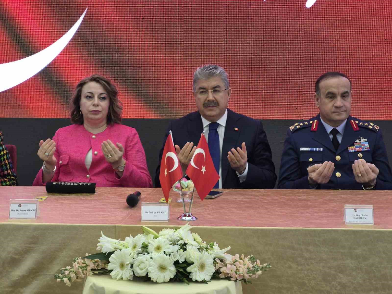 Eskişehir Valiliği bayramlaşma programında birlik mesajı
