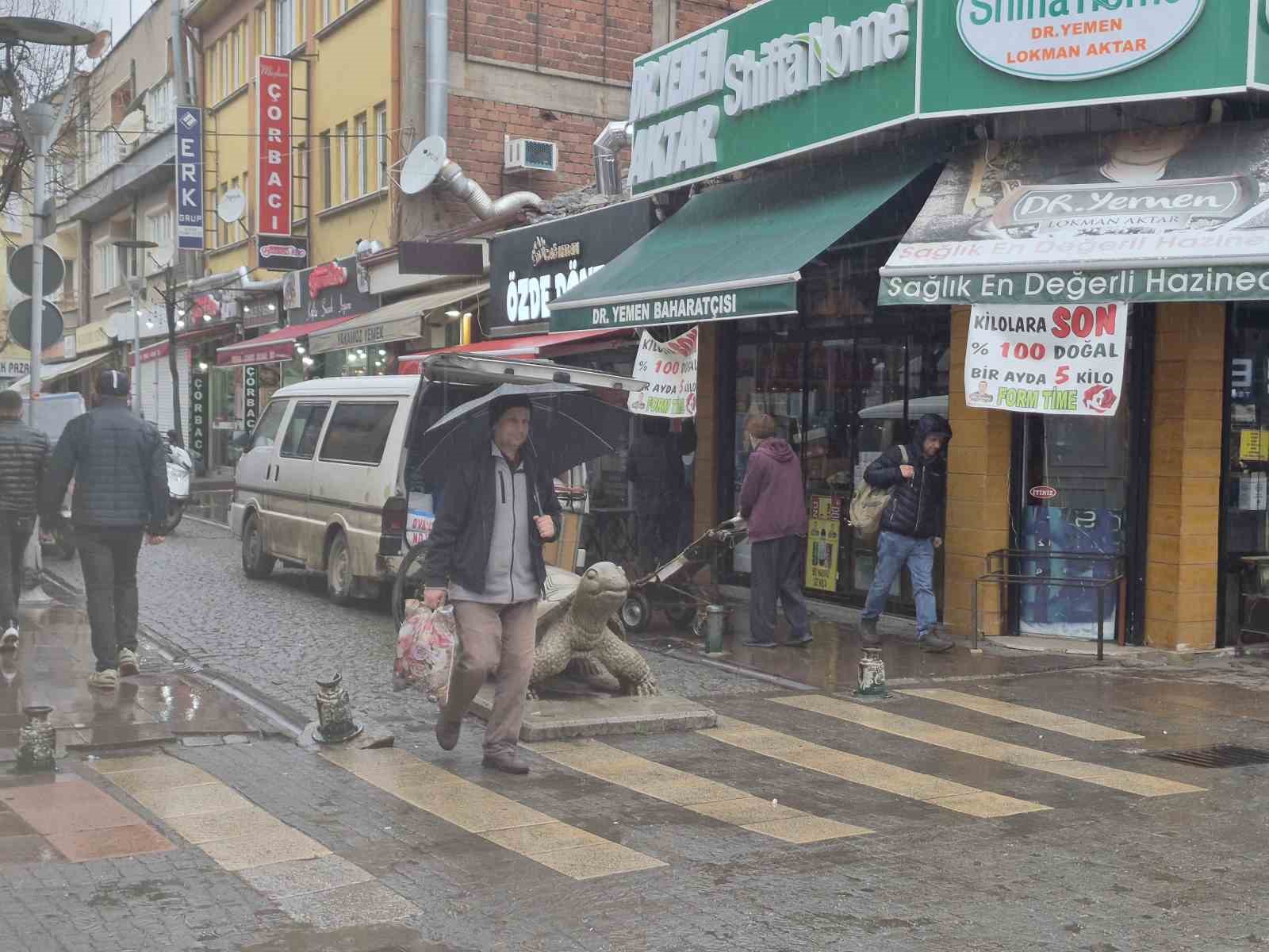 Eskişehir yağmur bereketi altında
