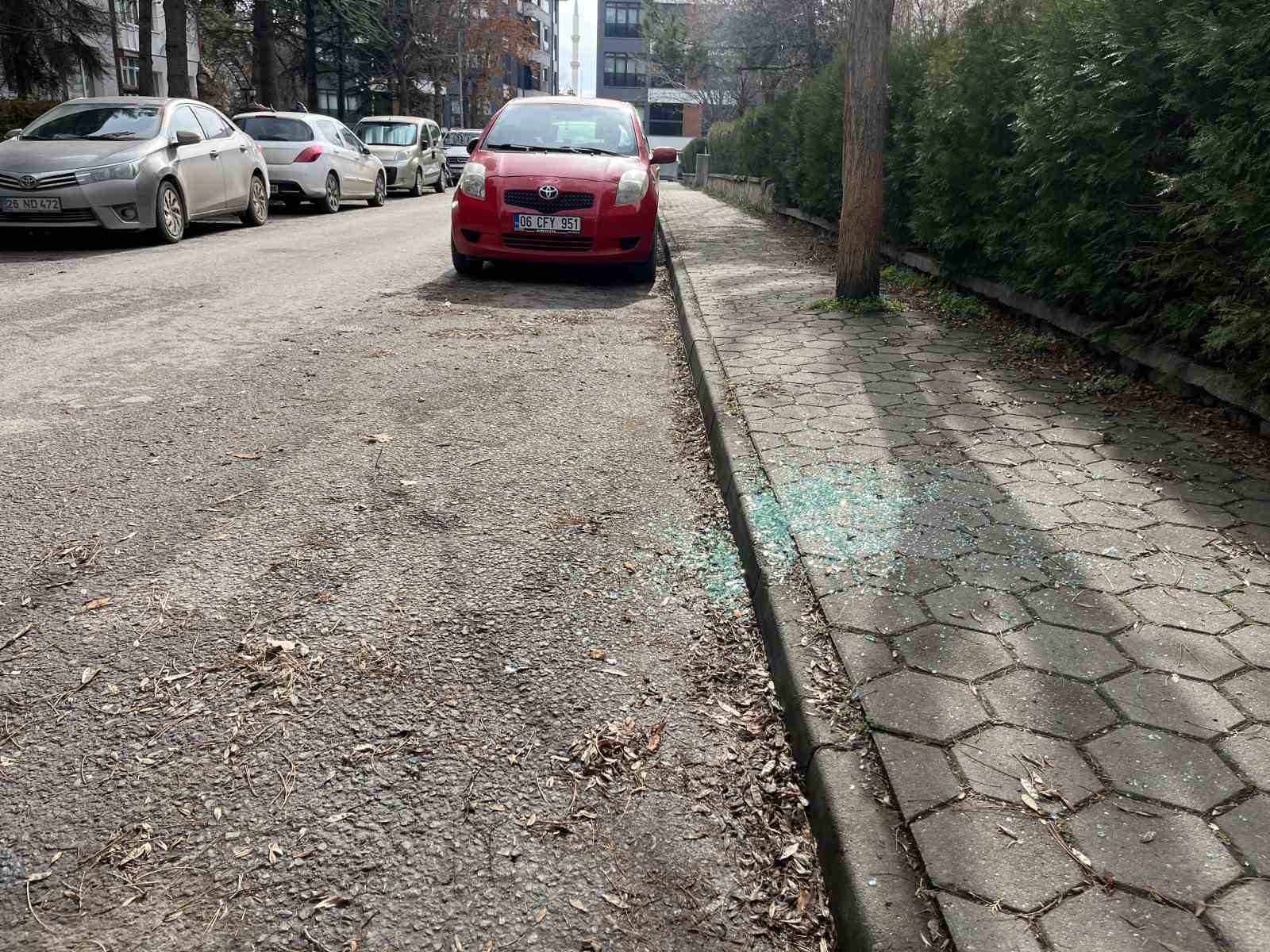 Eskişehir’de 7 araç camını kırıp hırsızlık yapmıştı, polis şüpheliyi yakaladı
