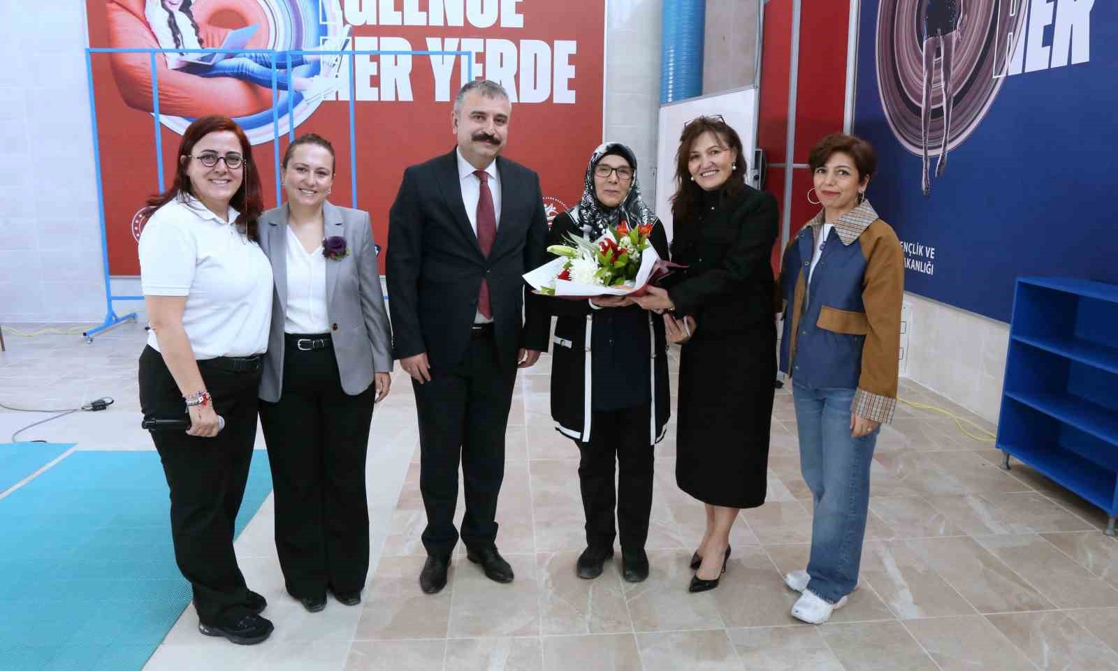 Eskişehir’de 8 Mart Dünya Kadınlar Günü ’Şenlik Yarışları’ ile taçlandı
