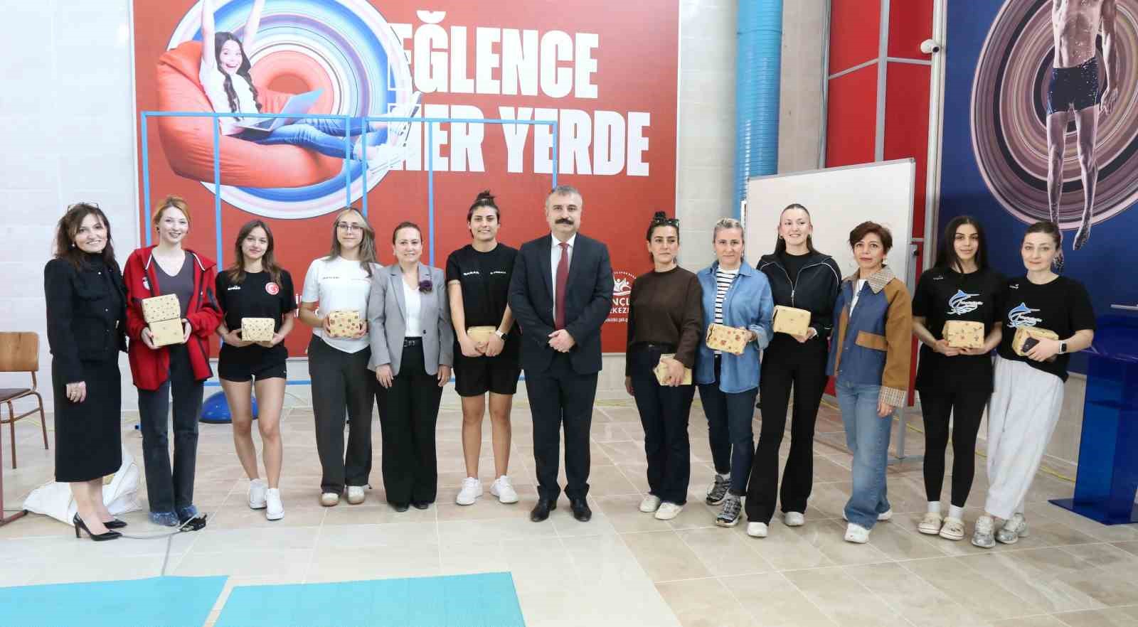 Eskişehir’de 8 Mart Dünya Kadınlar Günü ’Şenlik Yarışları’ ile taçlandı
