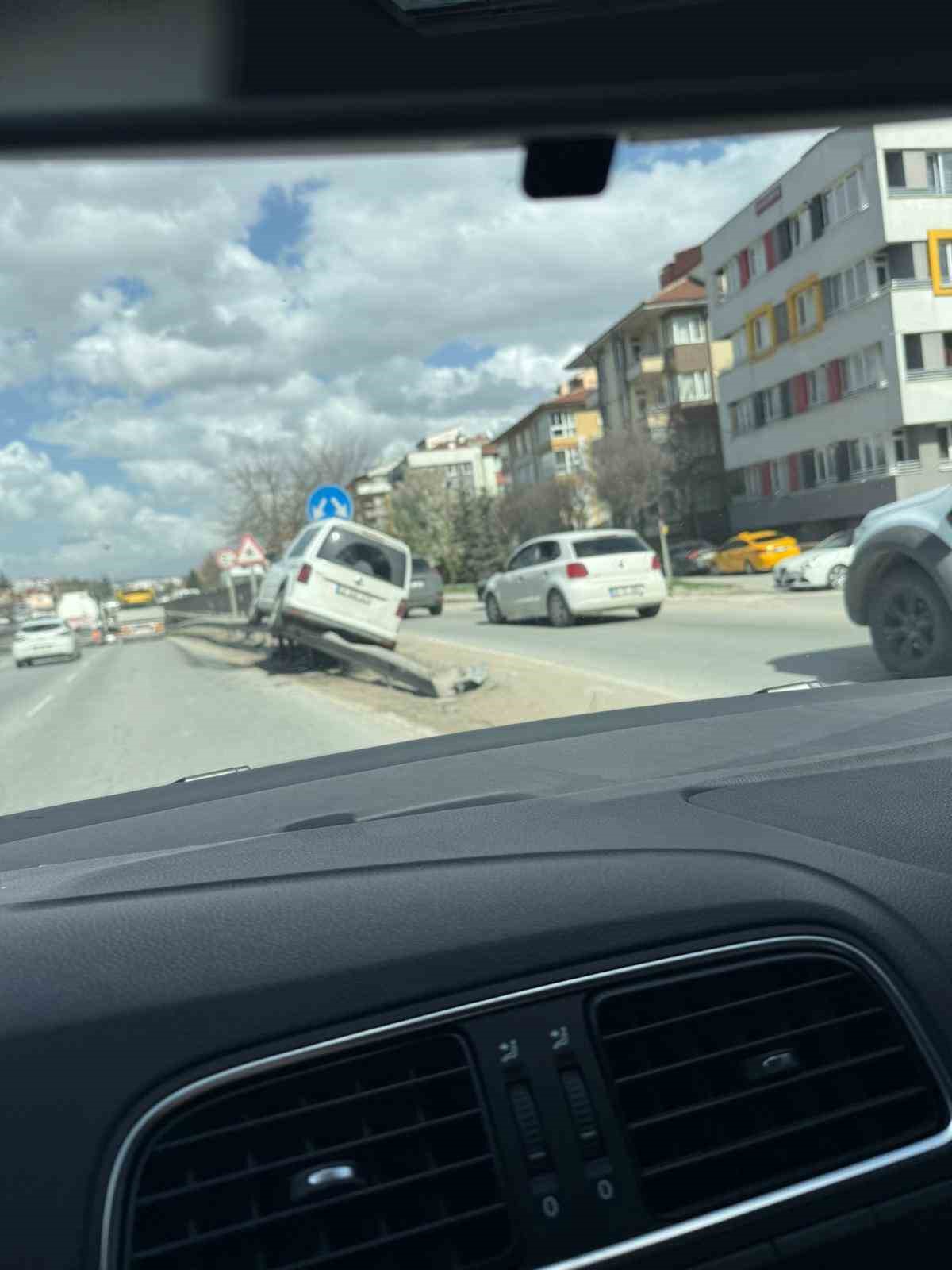 Eskişehir’de çevre yolunda korkutan kaza
