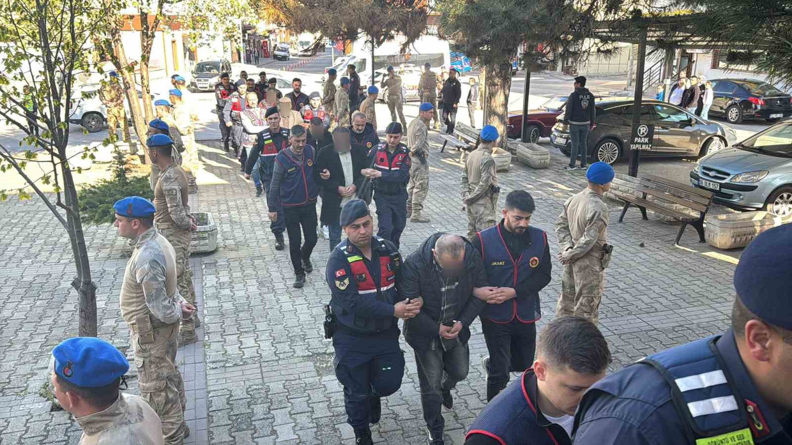 Eskişehir’de faili meçhul dosyayla ilgili 10 şüpheli adliyede
