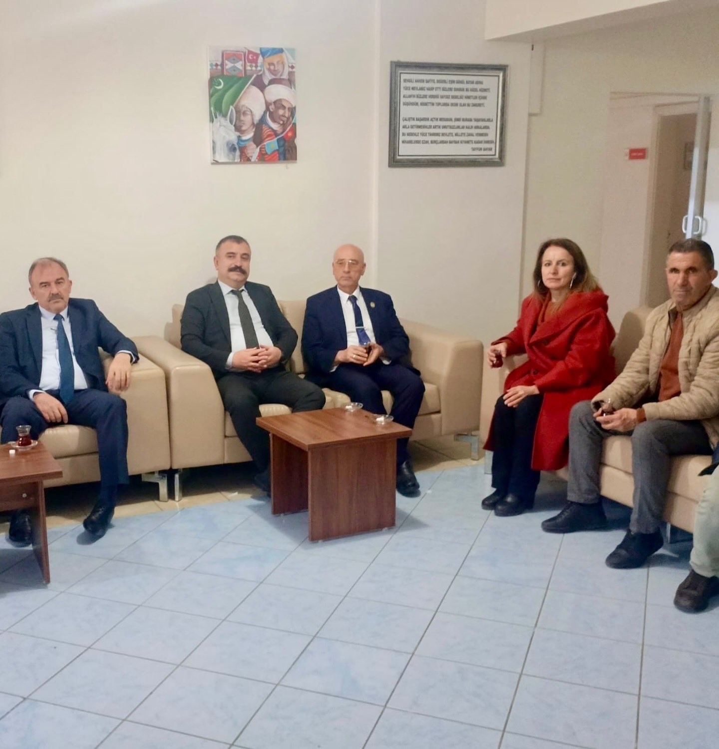 Eskişehir’de gönül köprüsü: Şehit yakınları ve gaziler huzurevinde ağırlandı
