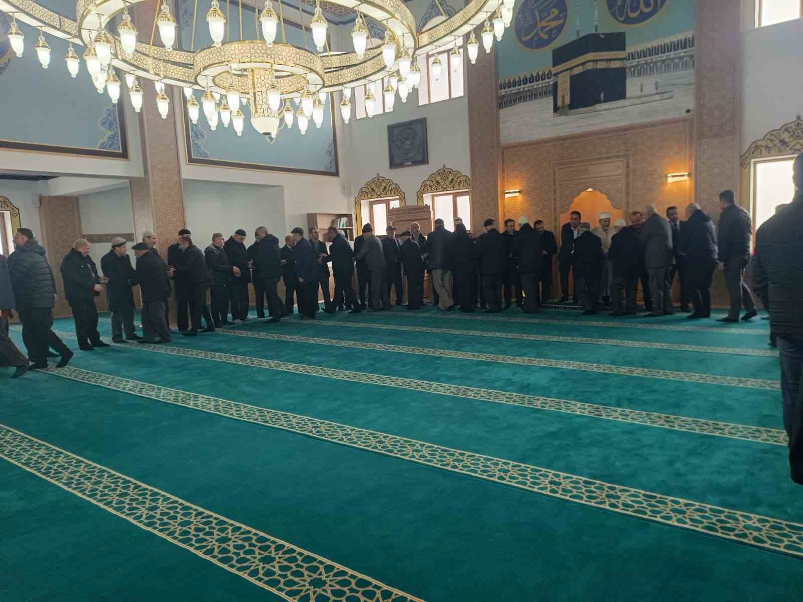 Eskişehir’de Hacı Abdil Yiğit Camii dualarla hizmete açıldı
