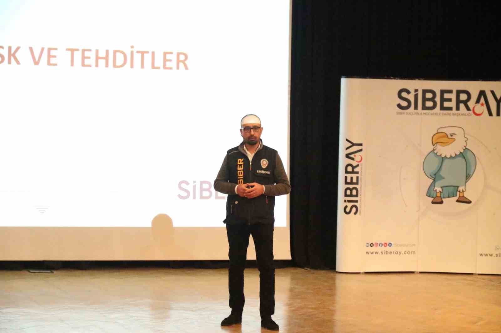 Eskişehir’de muhtarlara siber güvenlik eğitimi
