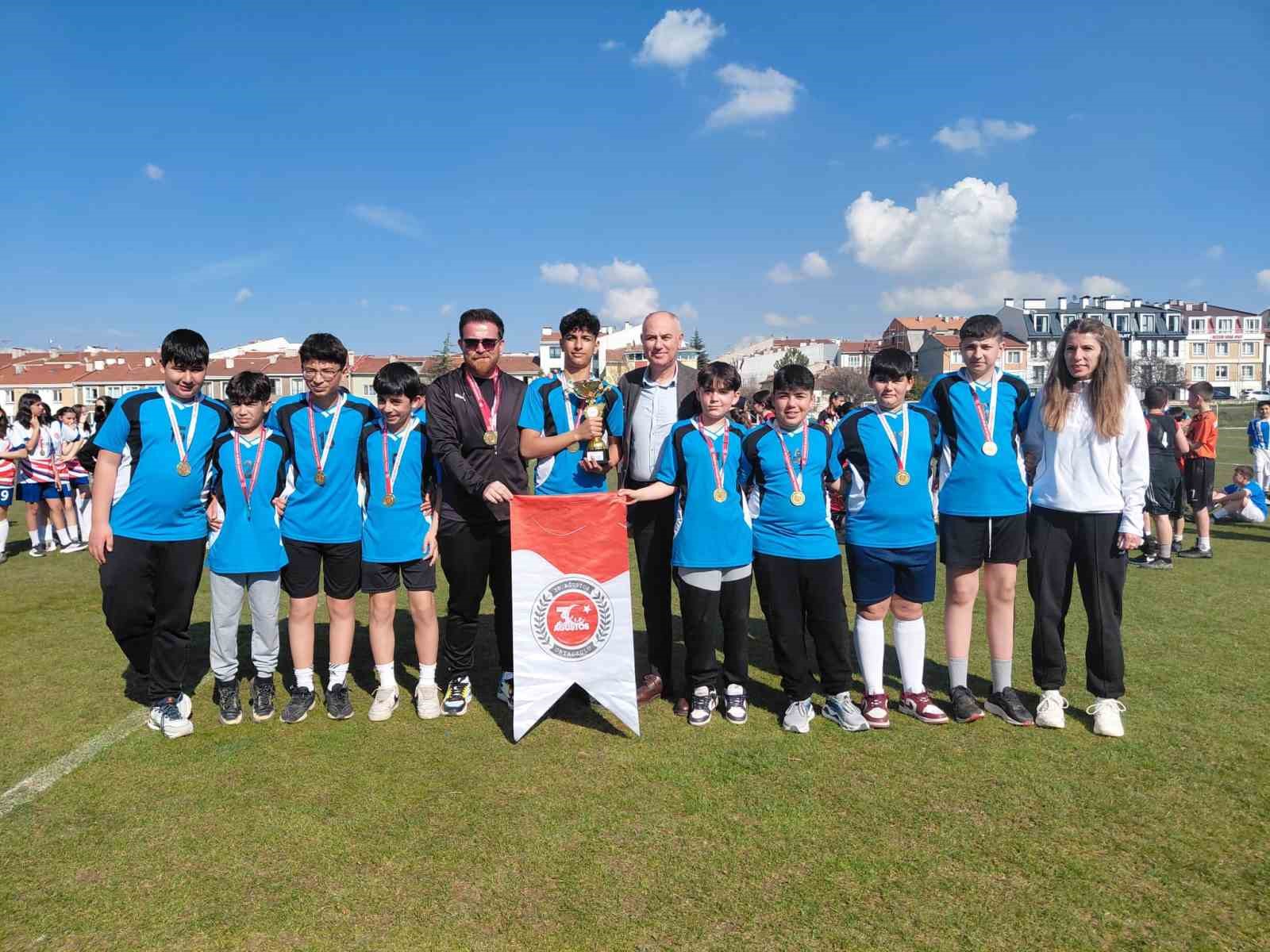 Eskişehir’de Okul Sporları Ragbi heyecanı sona erdi
