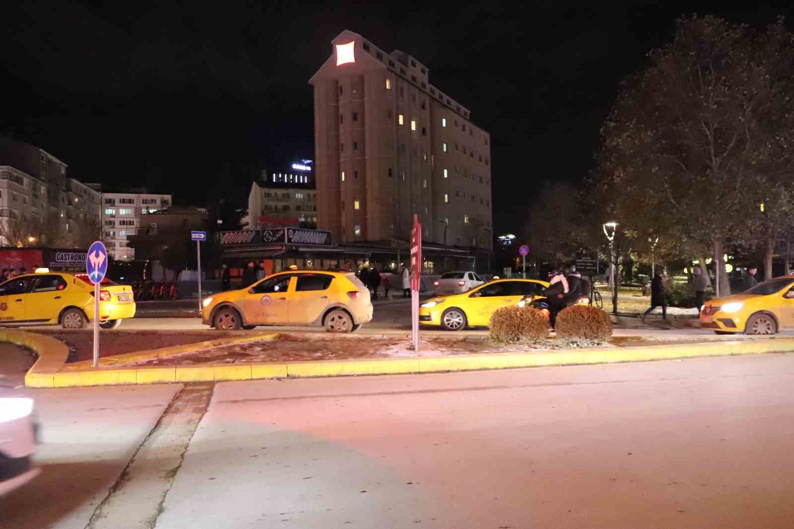 Eskişehir’de taksicilerin yılbaşı yoğunluğu
