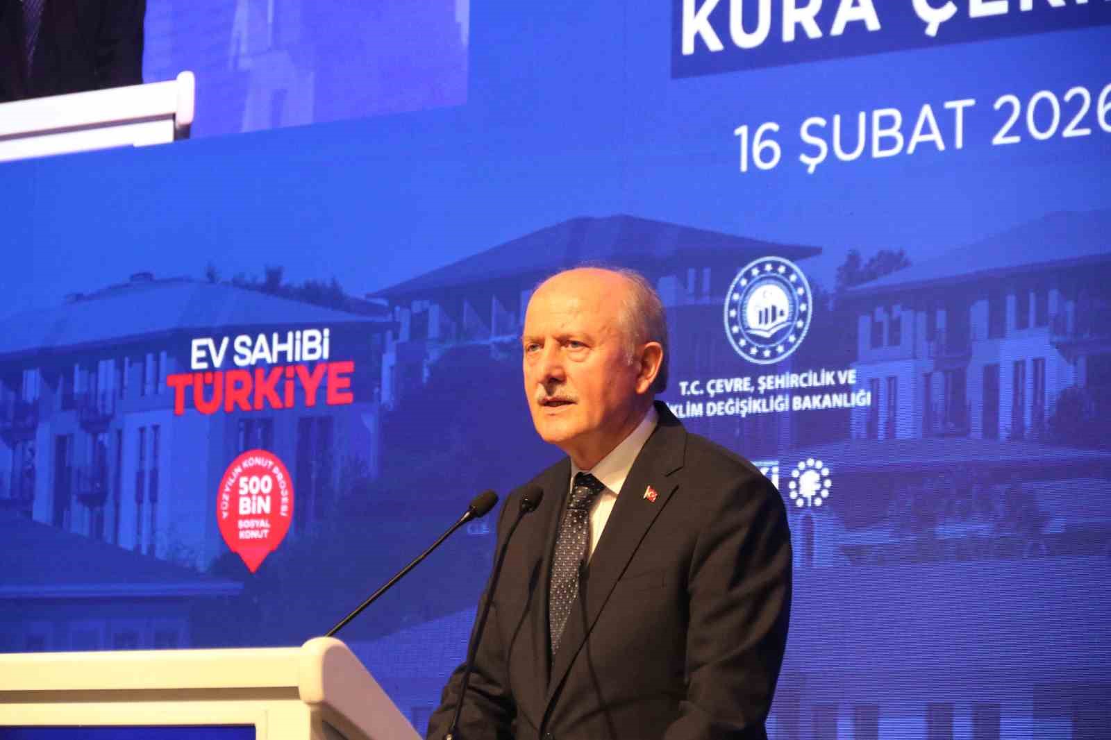 Eskişehir’de TOKİ’nin 6 bin 55 aileyi ev sahibi yapacağı kur’aların çekimi başladı
