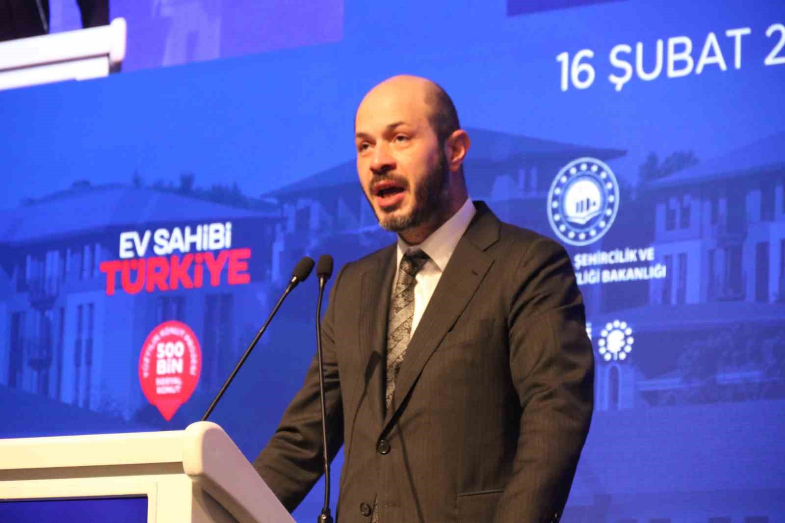 Eskişehir’de TOKİ’nin 6 bin 55 aileyi ev sahibi yapacağı kur’aların çekimi başladı
