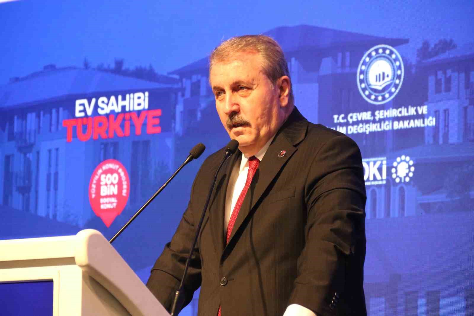 Eskişehir’de TOKİ’nin 6 bin 55 aileyi ev sahibi yapacağı kur’aların çekimi başladı
