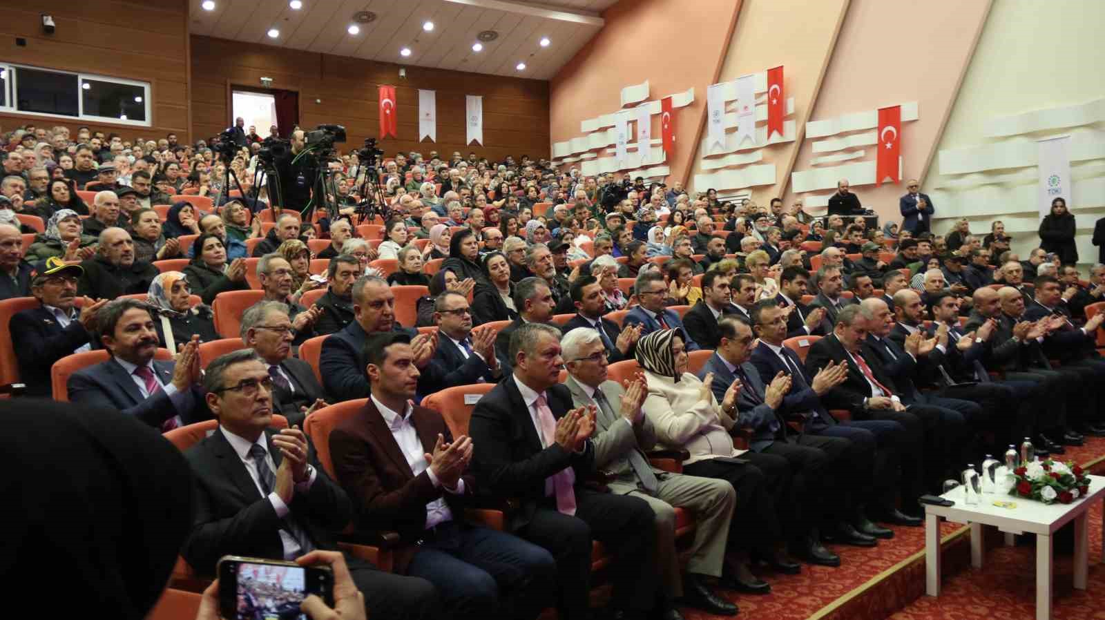 Eskişehir’de TOKİ’nin 6 bin 55 aileyi ev sahibi yapacağı kur’aların çekimi başladı
