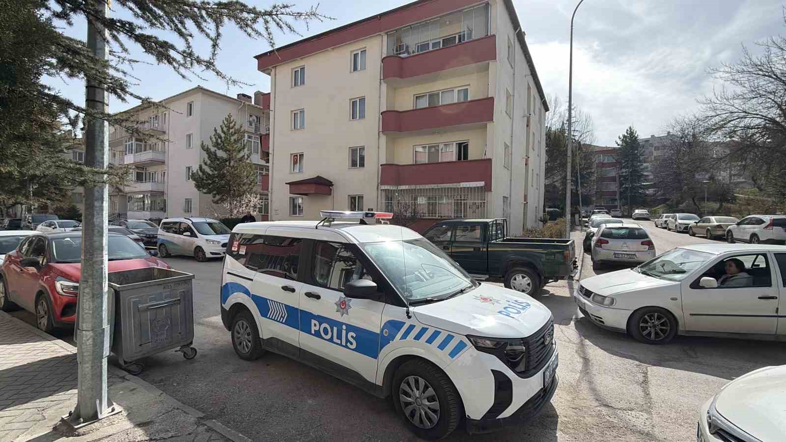 Eskişehir’de yalnız yaşlı kadın evinde ölü bulundu
