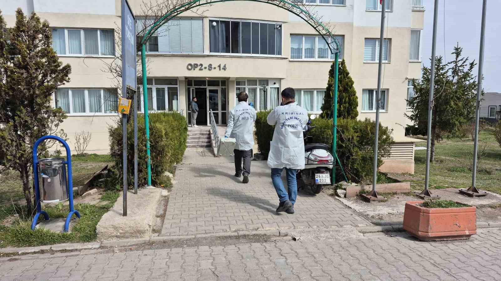 Eskişehir’de yaşlı kadının şüpheli ölümü
