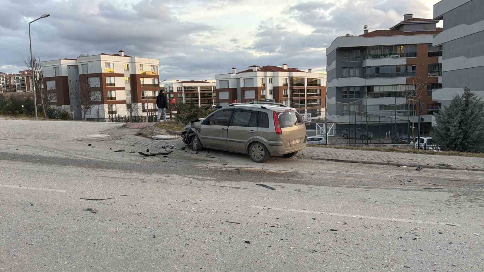 Eskişehir’de zincirleme kaza: 6 yaralı
