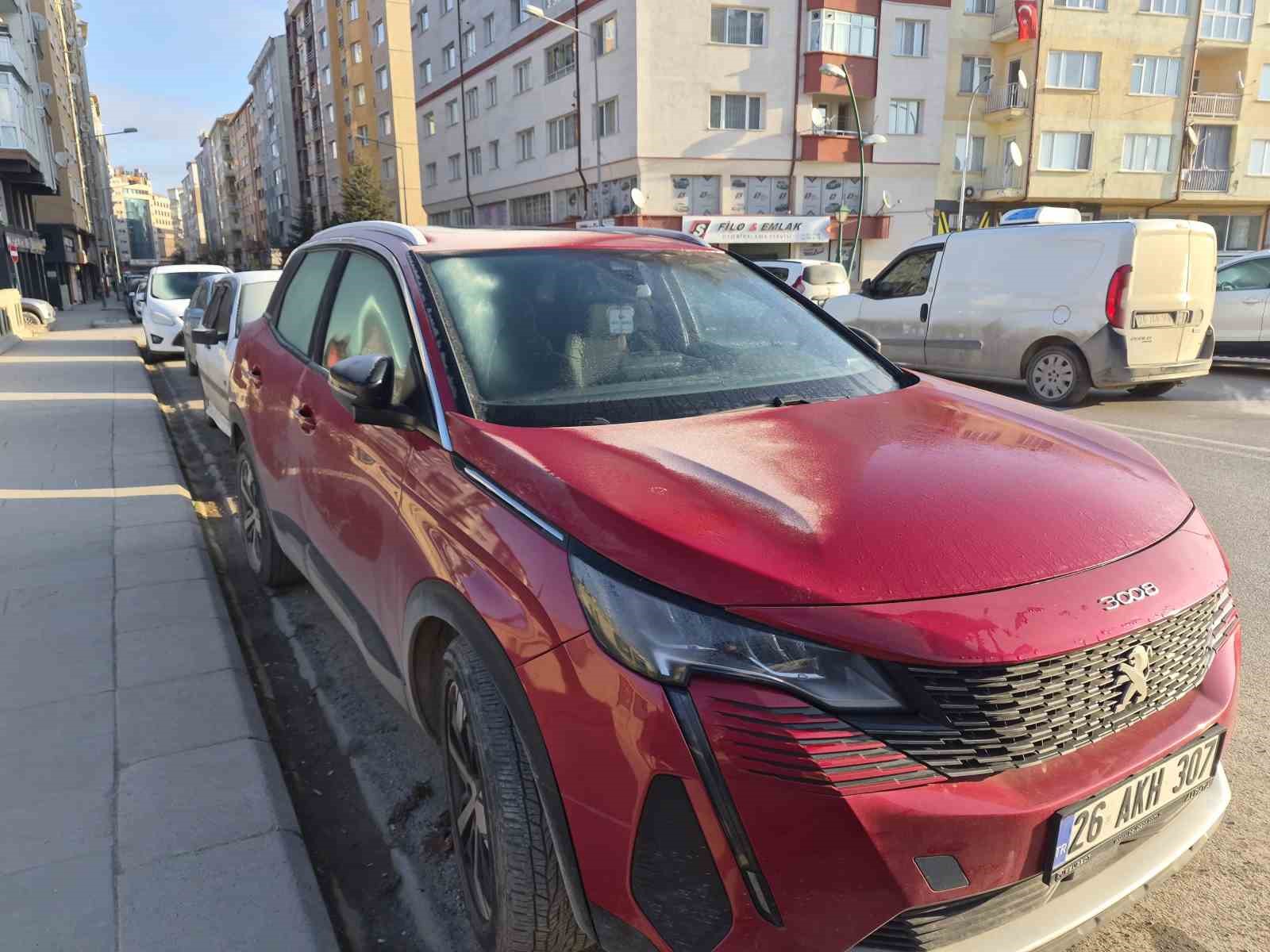 Eskişehir’deki soğuklar arabaları etkiledi
