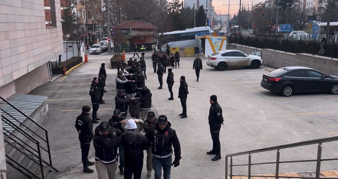 Eskişehir’deki uyuşturucu operasyonlarında 7 tutuklama

