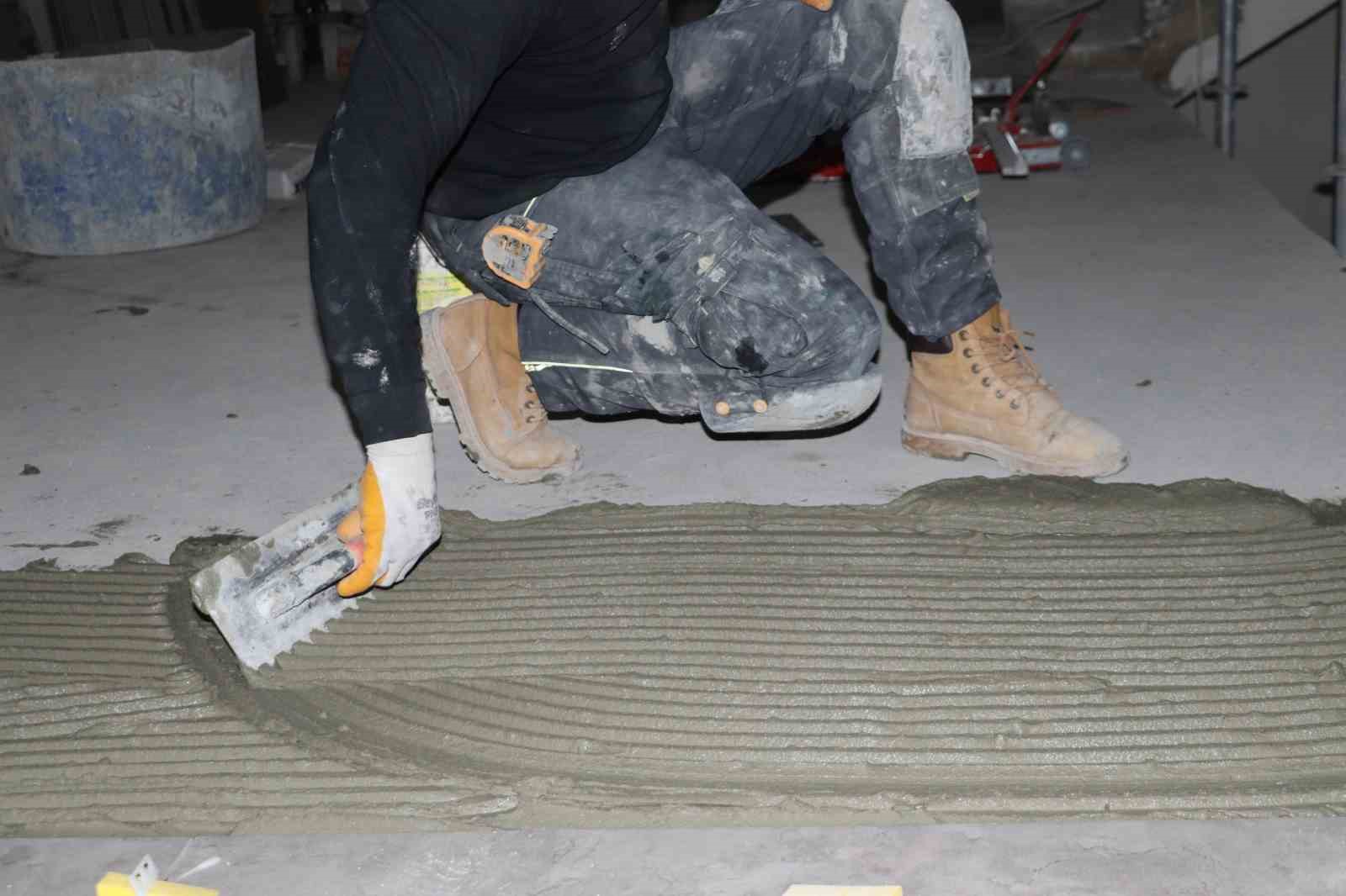 Eskişehir’in ayazında inşaatta bahar havası
