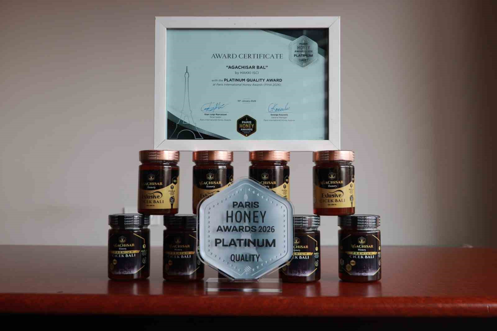 Eskişehir’in balı Paris’i salladı
